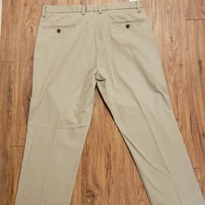 Dockers Easy Fit Slim Khaki Pants